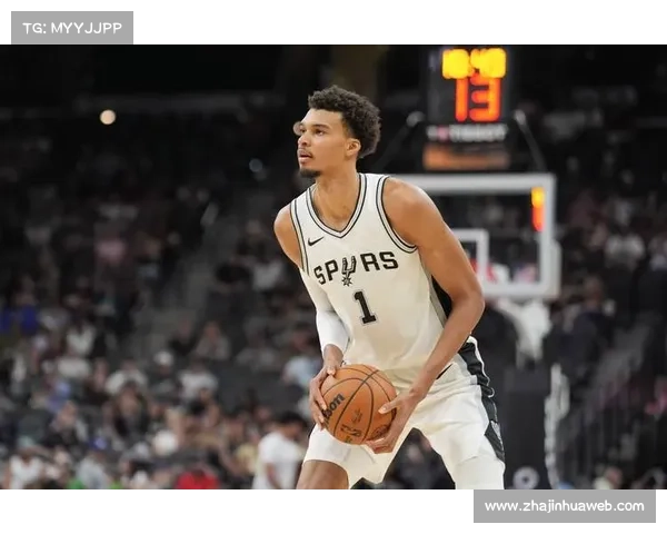 马刺新星文班亚马惊艳全场 360度上篮展现超凡天赋